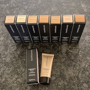 Bare Minerals Complexion Rescue Tinted Moisturizer SPF 30 + hyaluronic acid